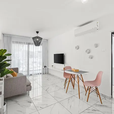 Apartment Majan Residences