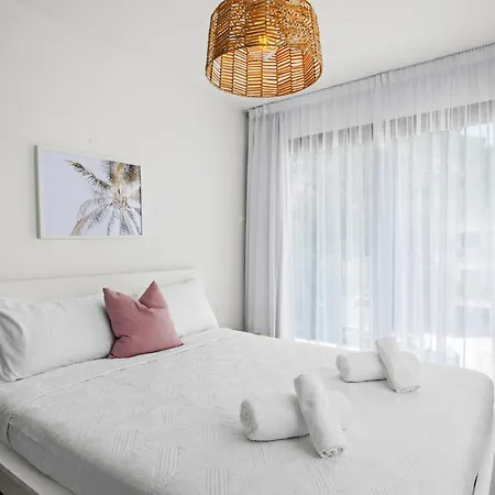 Апартаменты Majan Residences