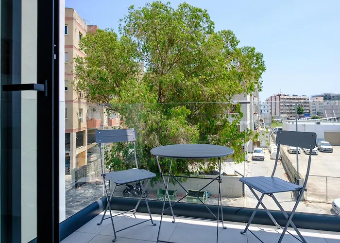 Majan Residences Апартаменти Ларнака